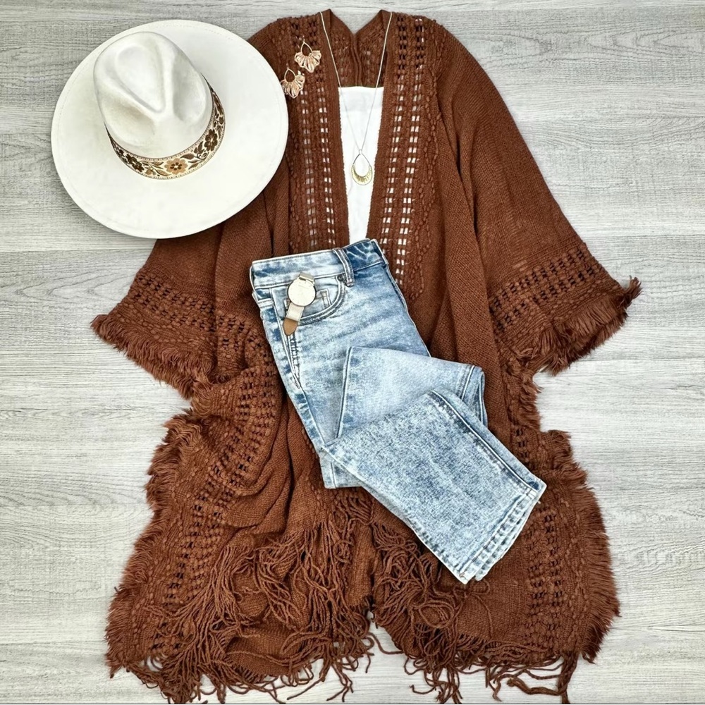 Brown Fringe Shawl-poncho - Picture 5 of 7